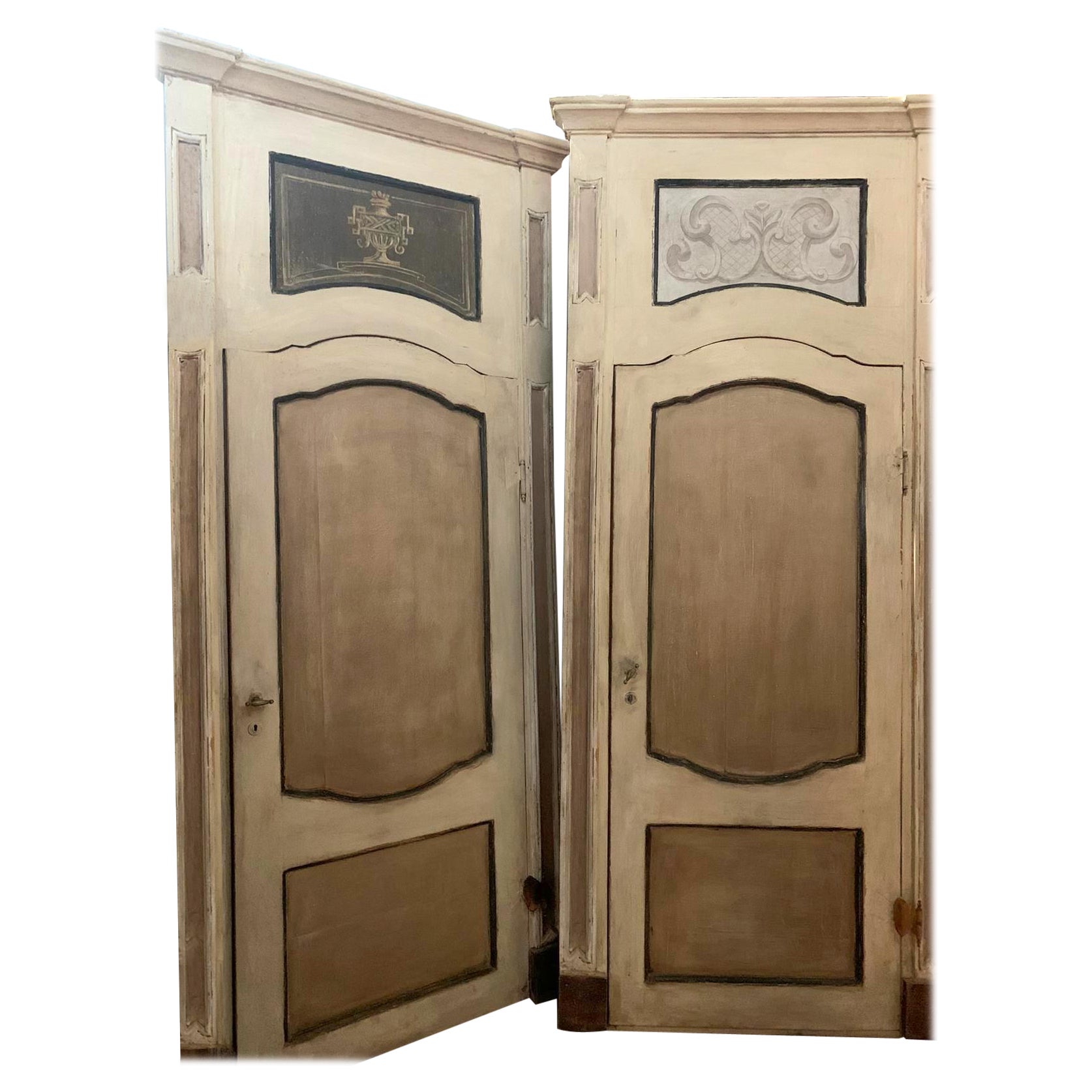 n.2 doors painted with lacquered frame, complete with overdoor, '700 Italy For Sale