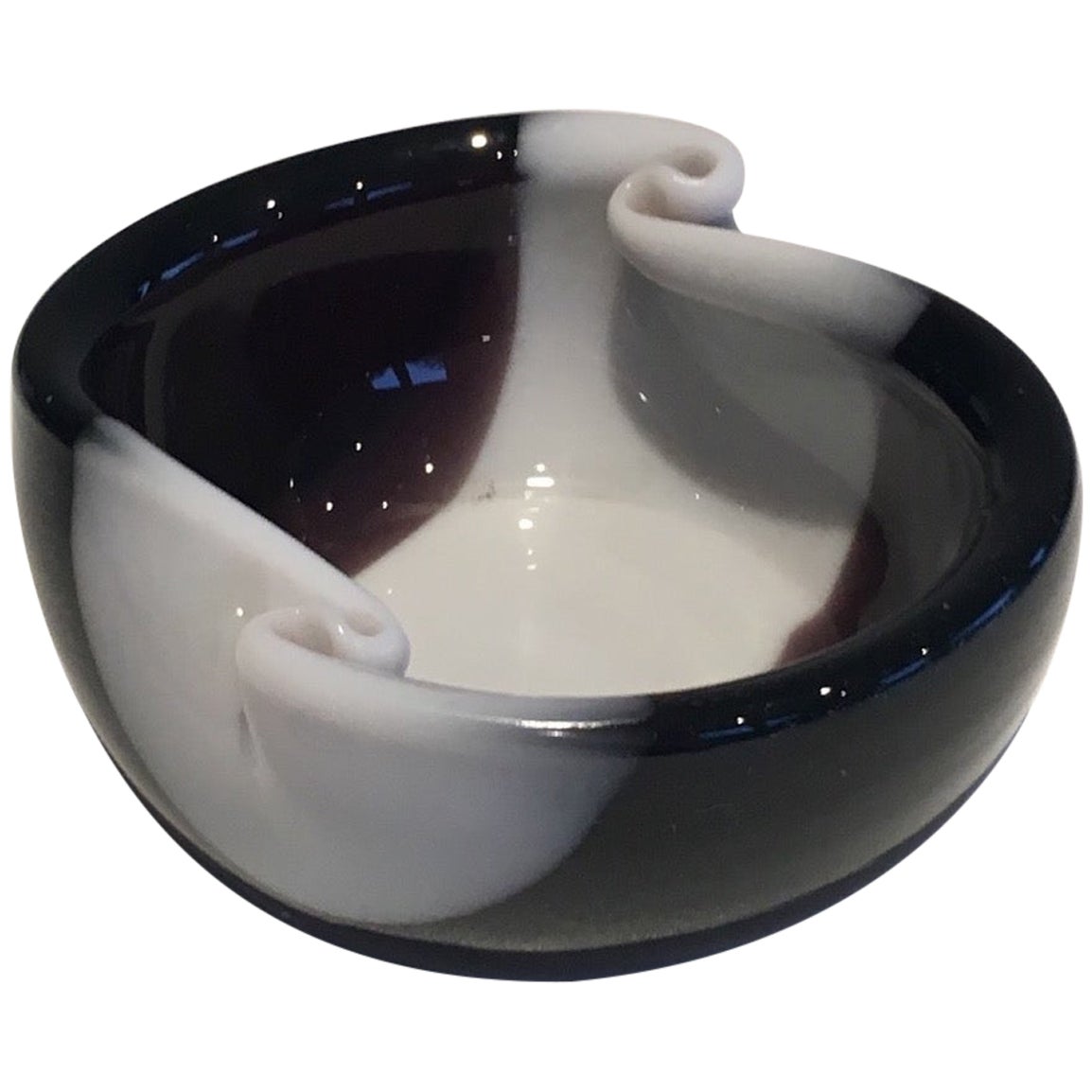 Vide-Poche de cristal bicolor, obra francesa, circa 1970