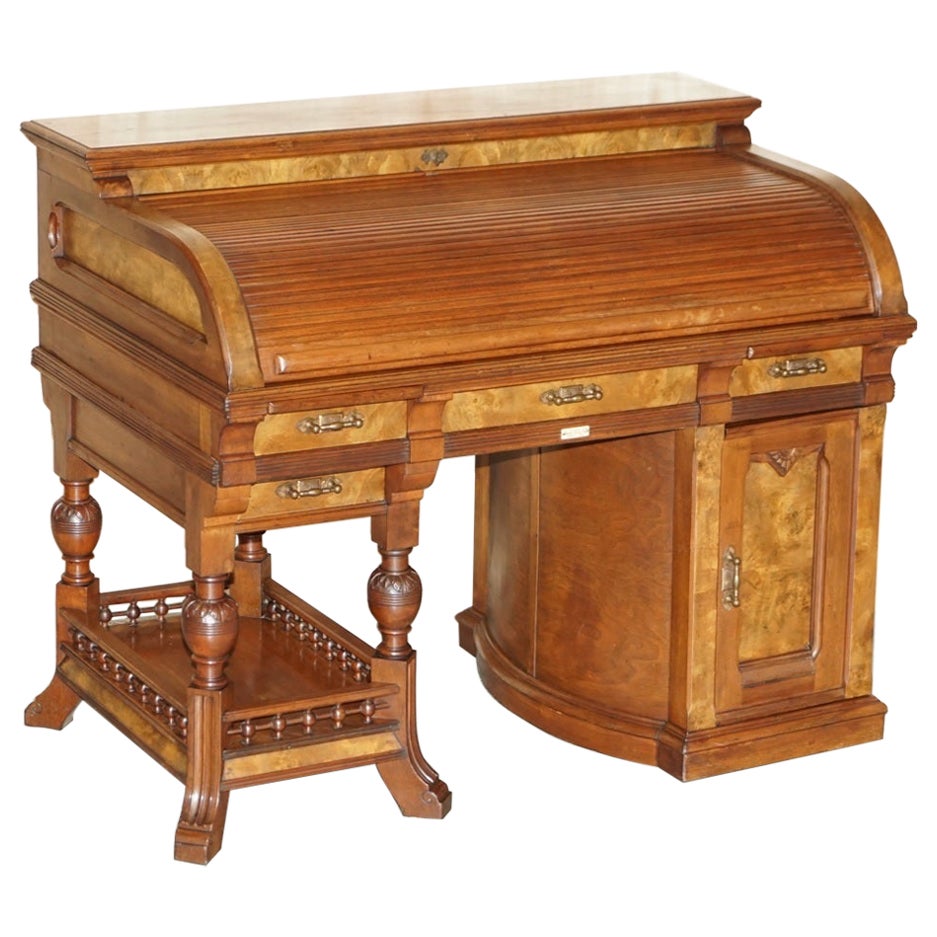 Avec certificat Antique Shannon File Co Victorian Walnut Tambour Desk doit voir en vente
