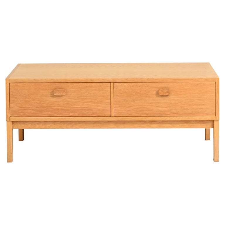 Chest of Drawers, Vintage Oak TV For Sale at 1stDibs