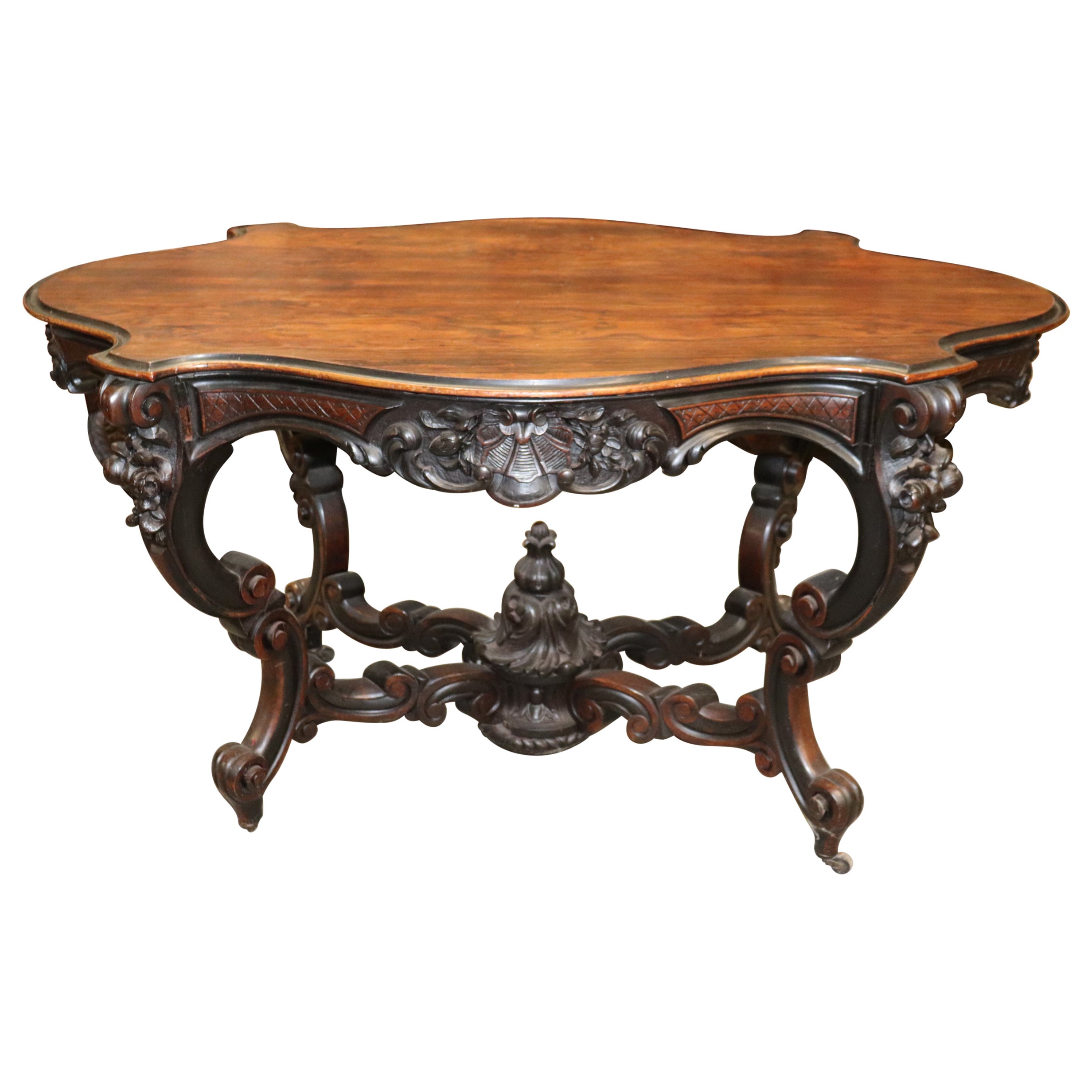 Fine American Victorian Carved Rosewood Center Table, circa 1860s