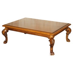 Superbe grande table basse cocktail américaine Ralph Lauren en bois de noyer sculpté