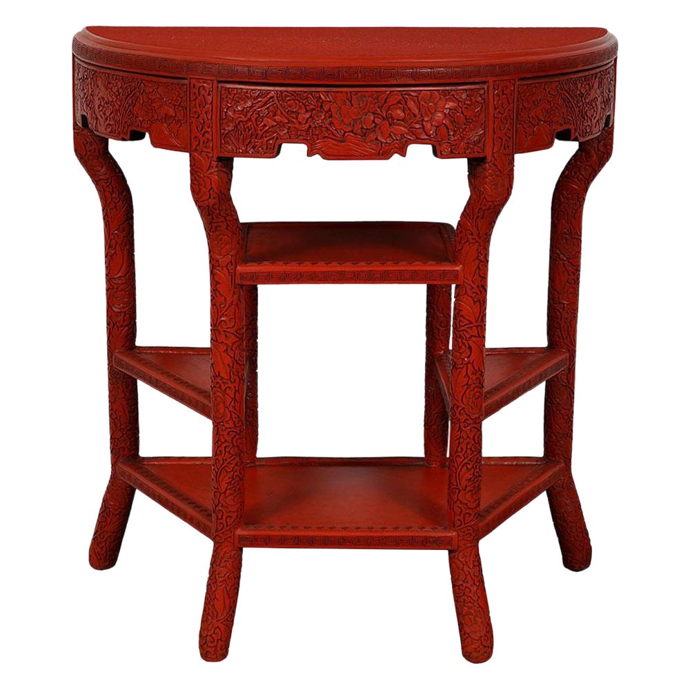Ancienne table console chinoise sculptée en laque Cinnabar de Qing
