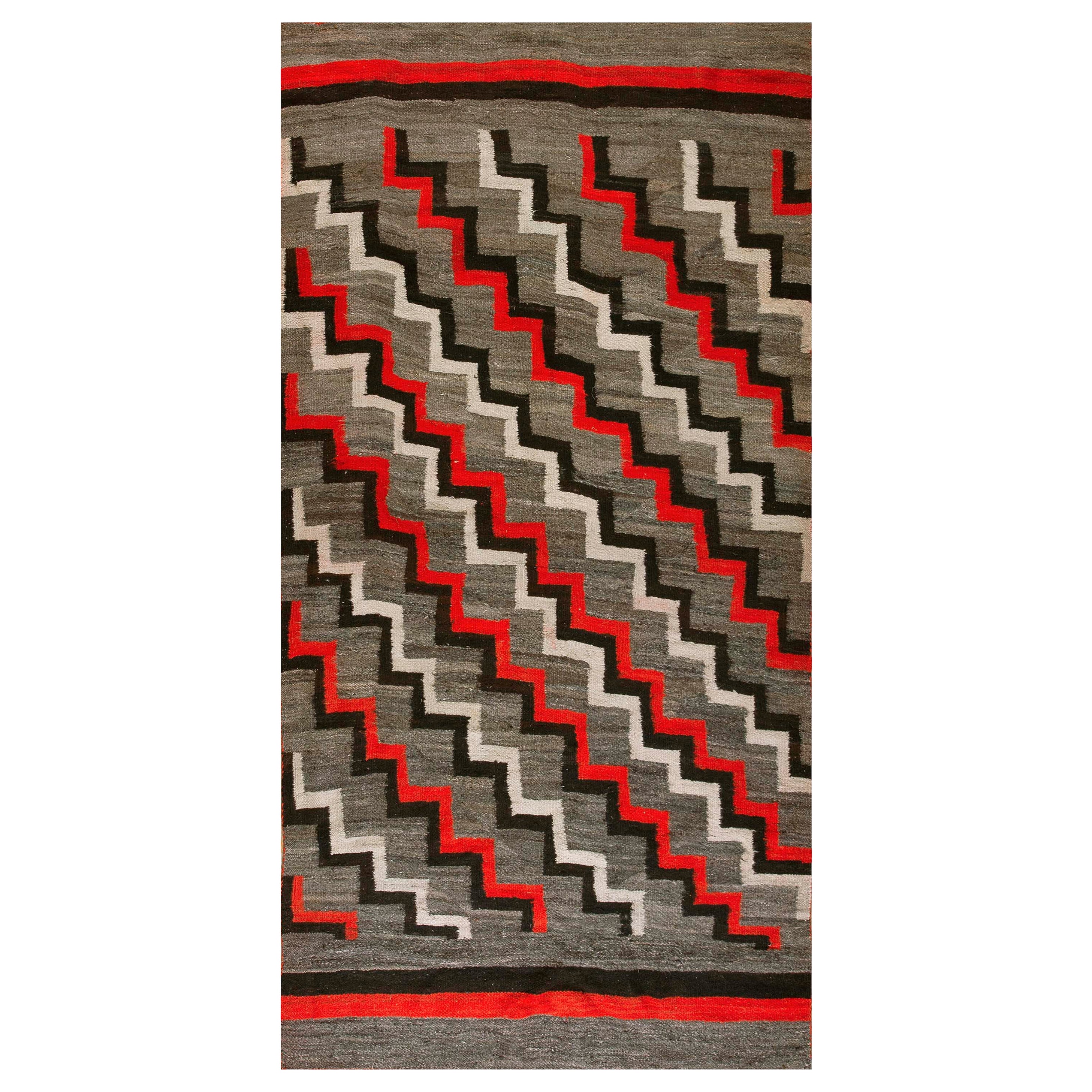 Early 20th Century American Navajo Carpet ( 5'3'' x 9'2'' - 160 x 280 ) For Sale