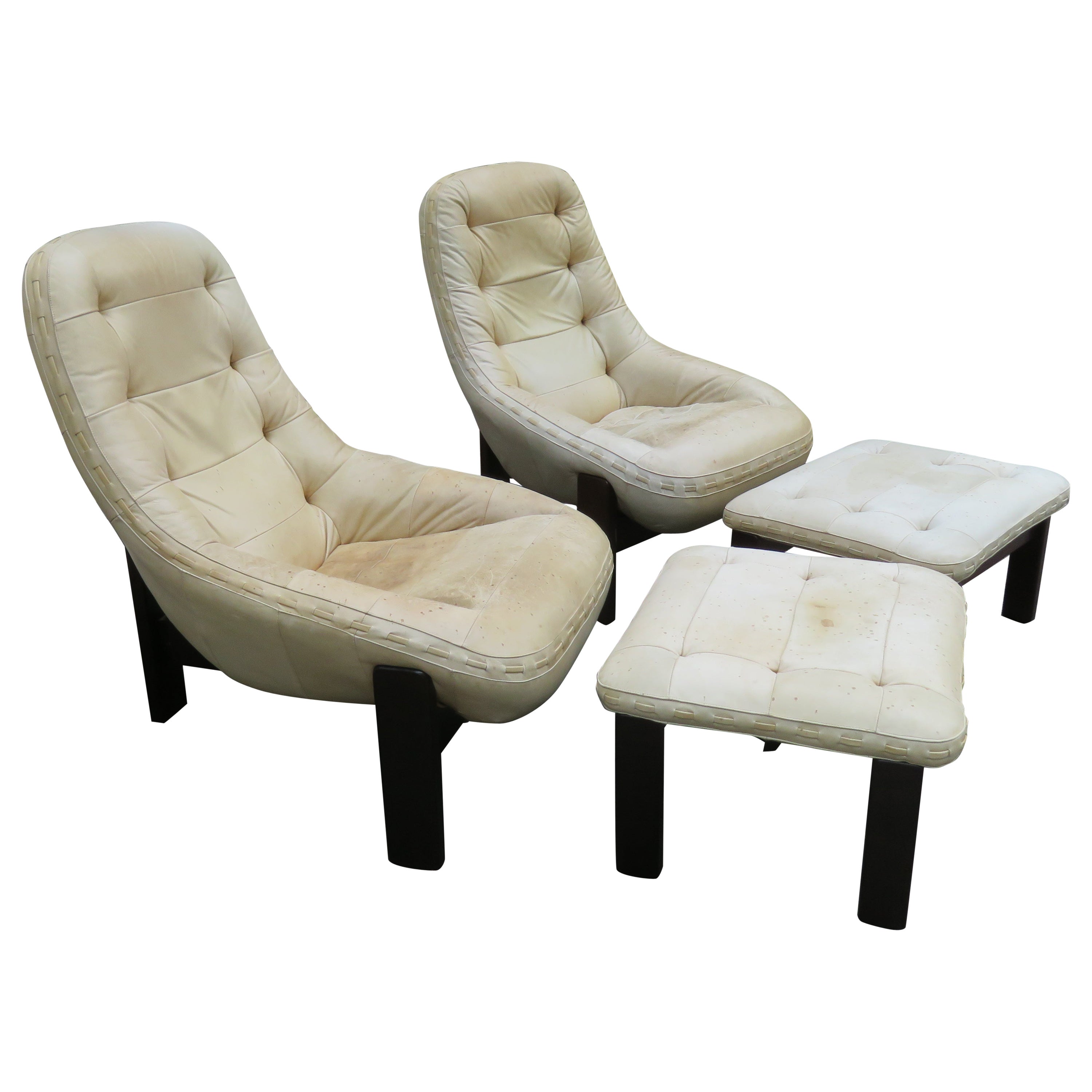 Rare paire de fauteuils de salon Jean Gillon en cuir de bois de rose, pouf et pouf Probel Brésil en vente