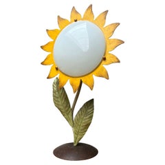 Decorative Midcentury Italian Hand Crafted Metal Painted Sunflower Table Lamp