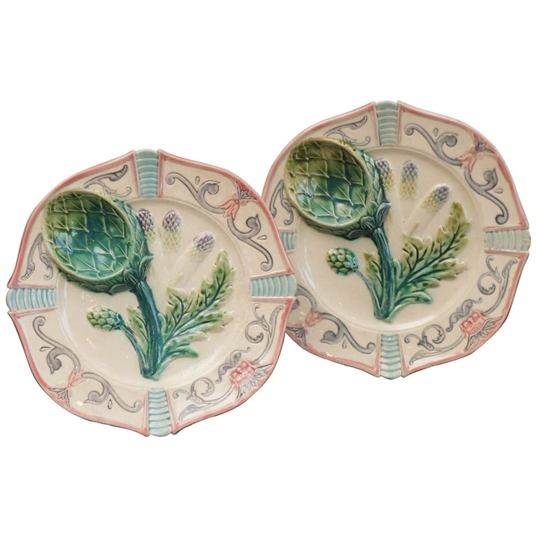 Pair of Exquisite Majolica Artichoke Plates For Sale at 1stDibs