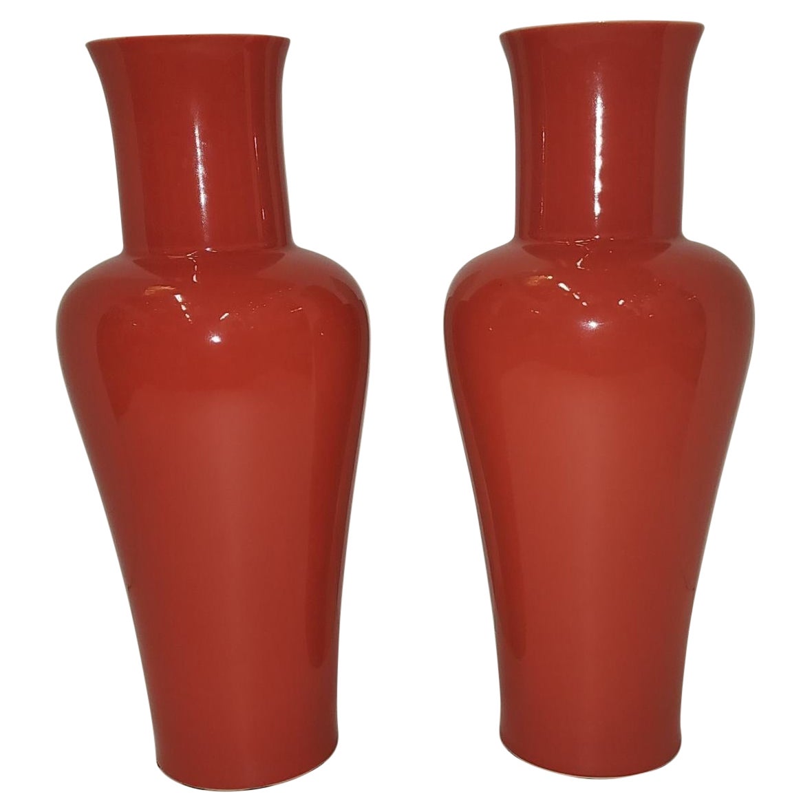 Beautifull Pair of Vases For Sale