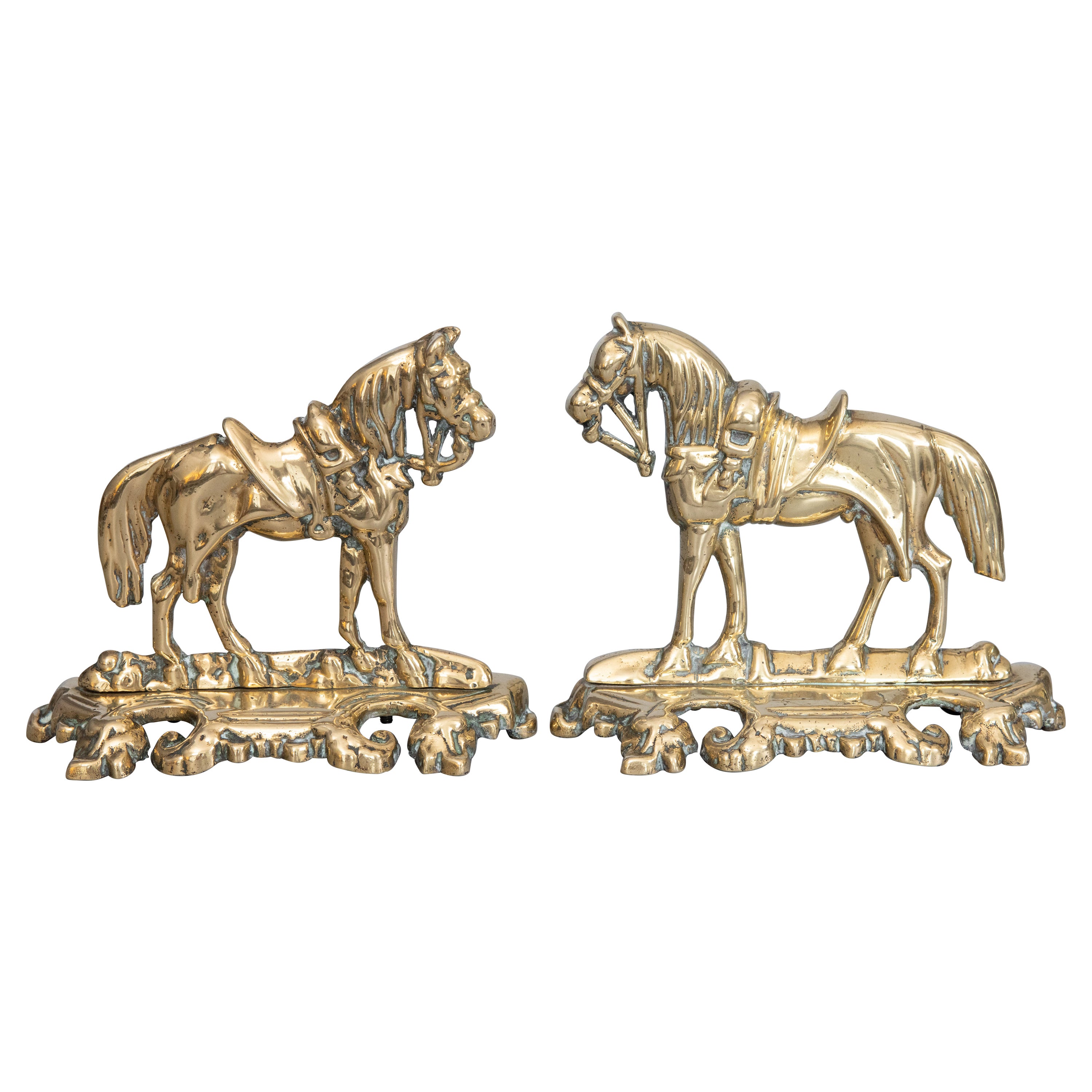 Paire de décorations de cheminée anglaises du 19ème siècle en laiton avec chevaux équestres