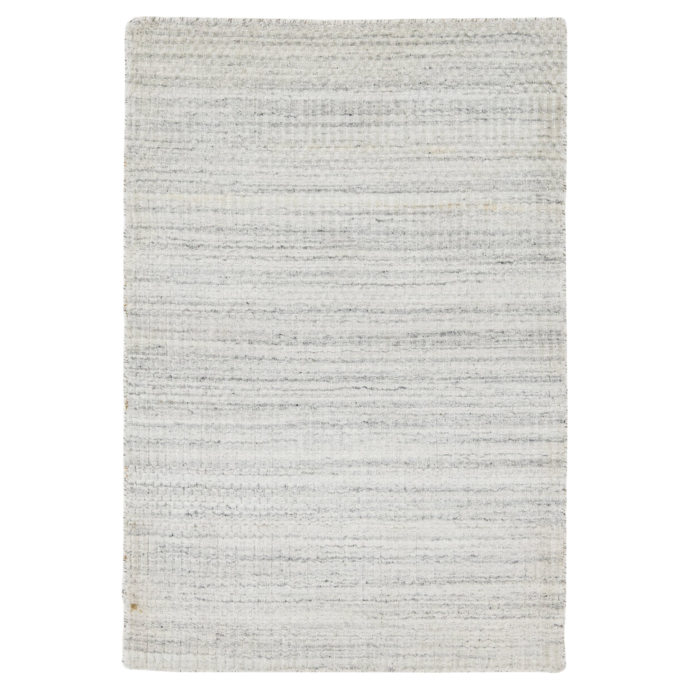Transitional Light Gray Handmade Custom Wool Rug
