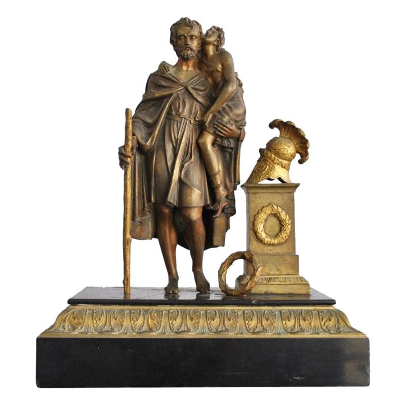 Bronzo del XIX secolo raffigurante un soldato romano con bambino Base in marmo nero