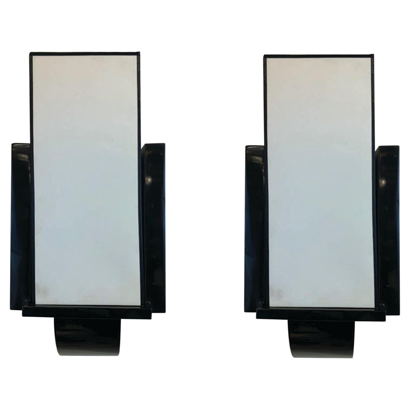 Coppia di lampade da parete in legno laccato nero del 1970 circa