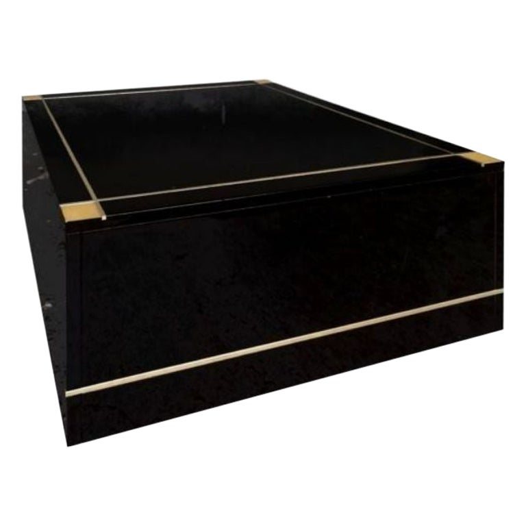 Design Side Table in Black Lacquer and Talossel For Sale