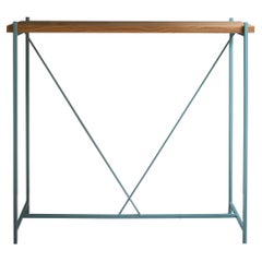 Console Tekno, structure en fer bleu clair et plateau en bois