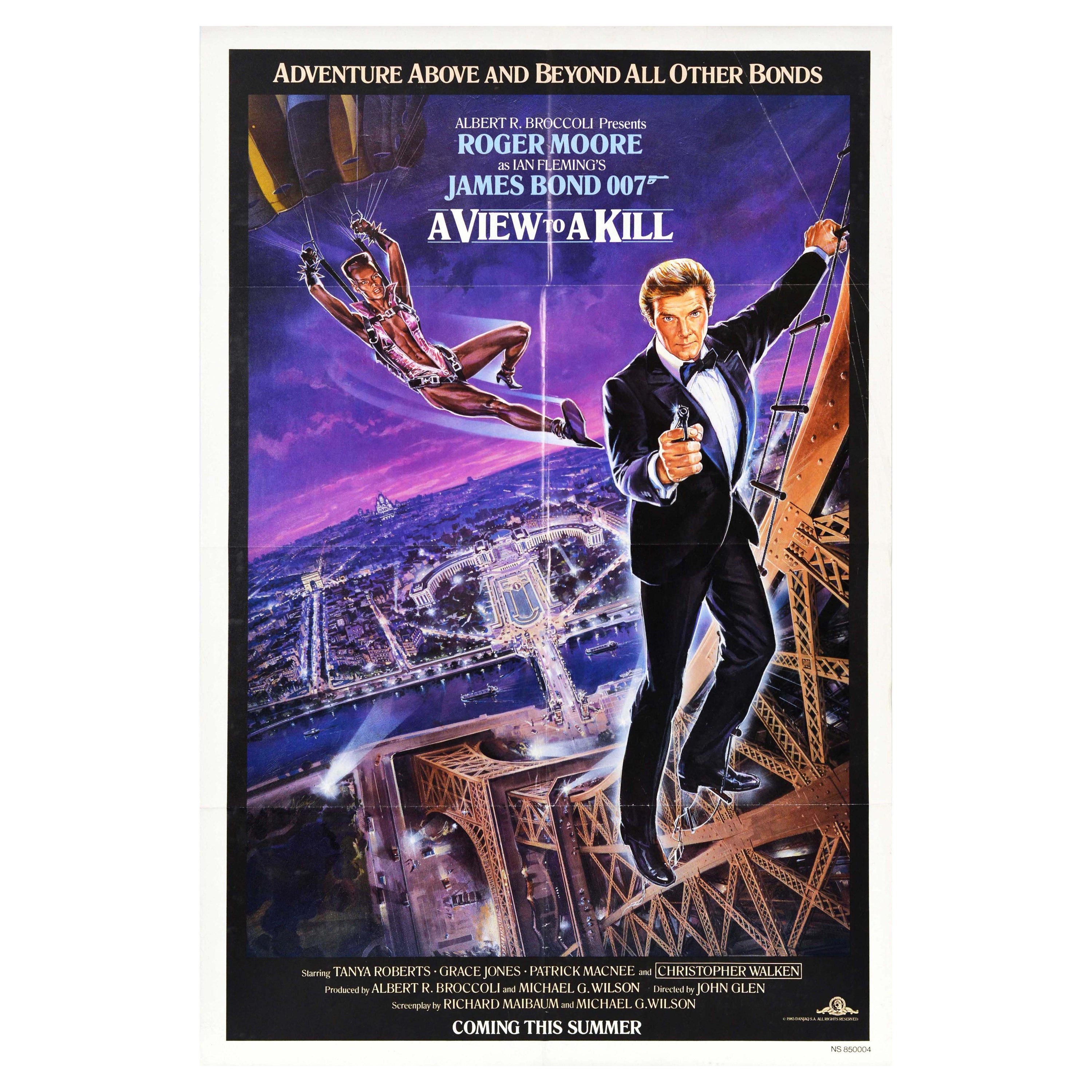 Affiche vintage originale du film James Bond « A View To A Kill Eiffel Tower » (Une vue sur la Tour Eiffel) - Art du film