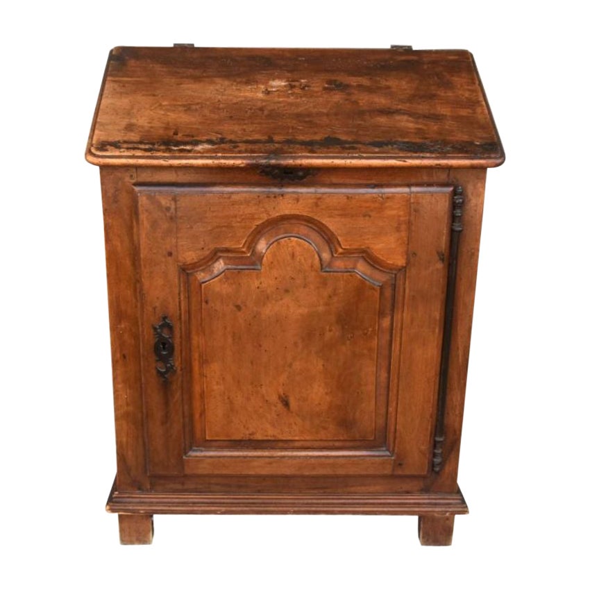 Schreibtisch oder Jam-Hersteller aus Nussbaumholz, 18. Jahrhundert im Angebot