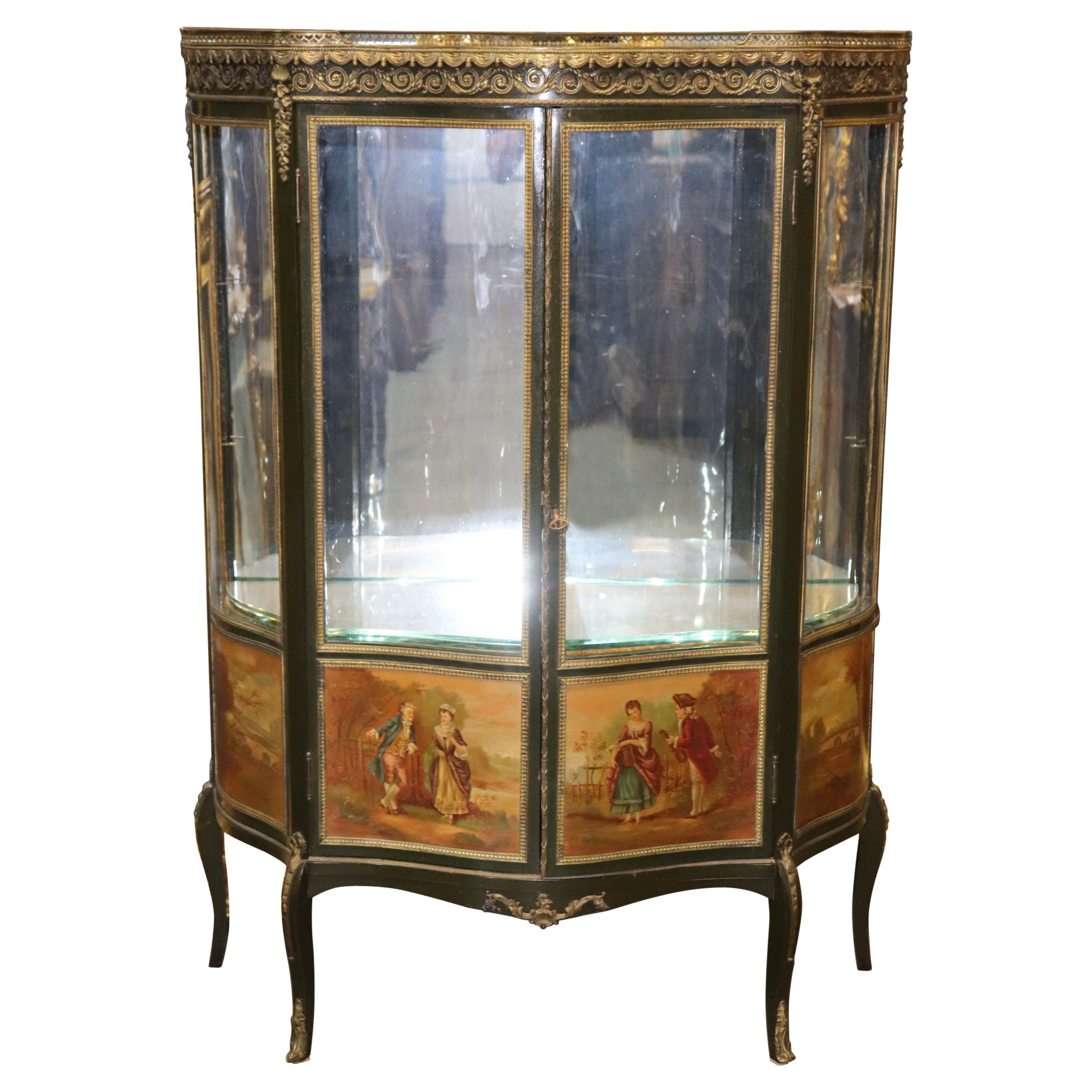 Dark Green Vernis Martin Painted French Bronze Mounted Vitrine, circa 1920 For Sale