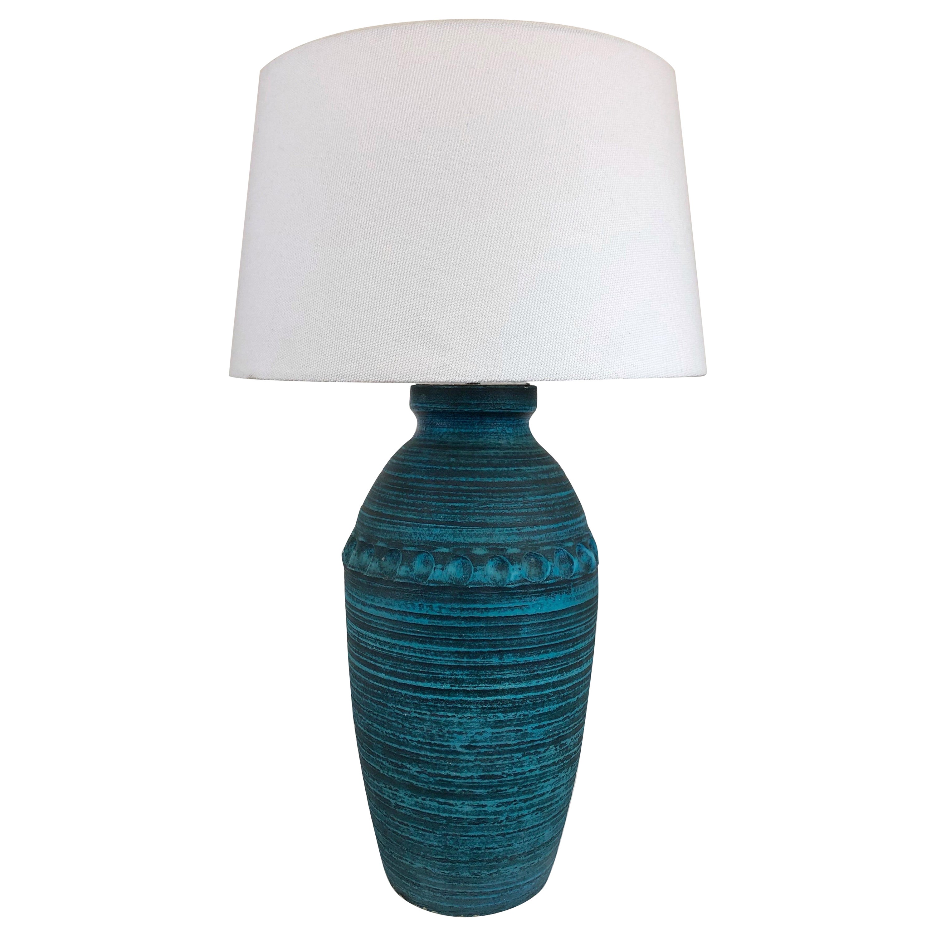 Accolay 1960 Lampe en céramique gauloise bleue du milieu du siècle
