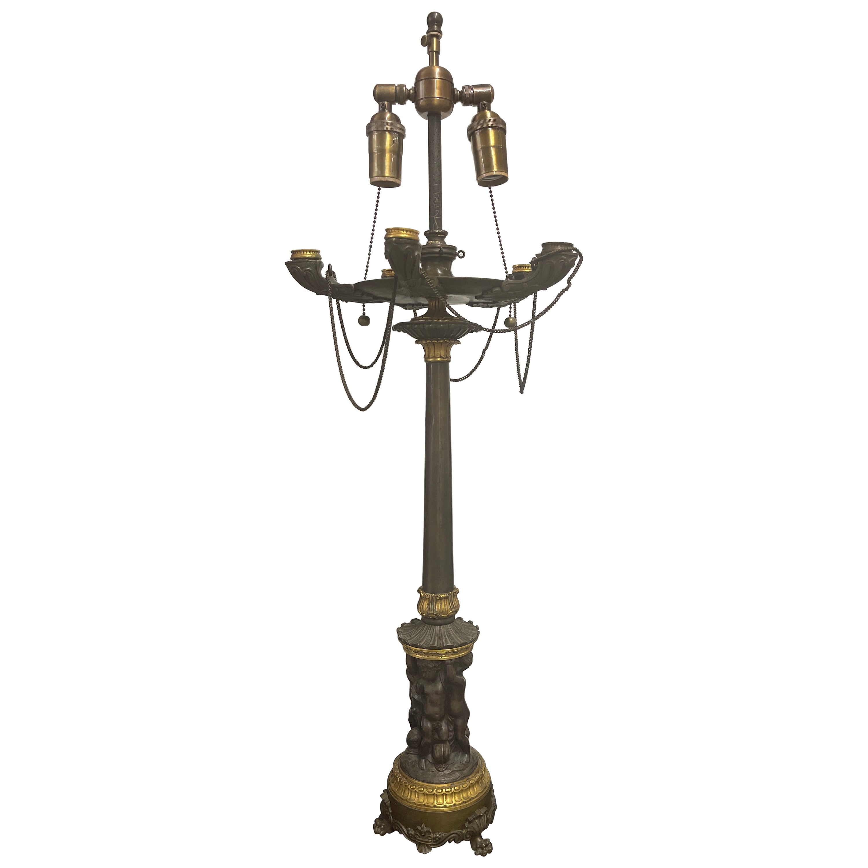 Neoklassizistische Grand Tour-Lampe aus Bronze