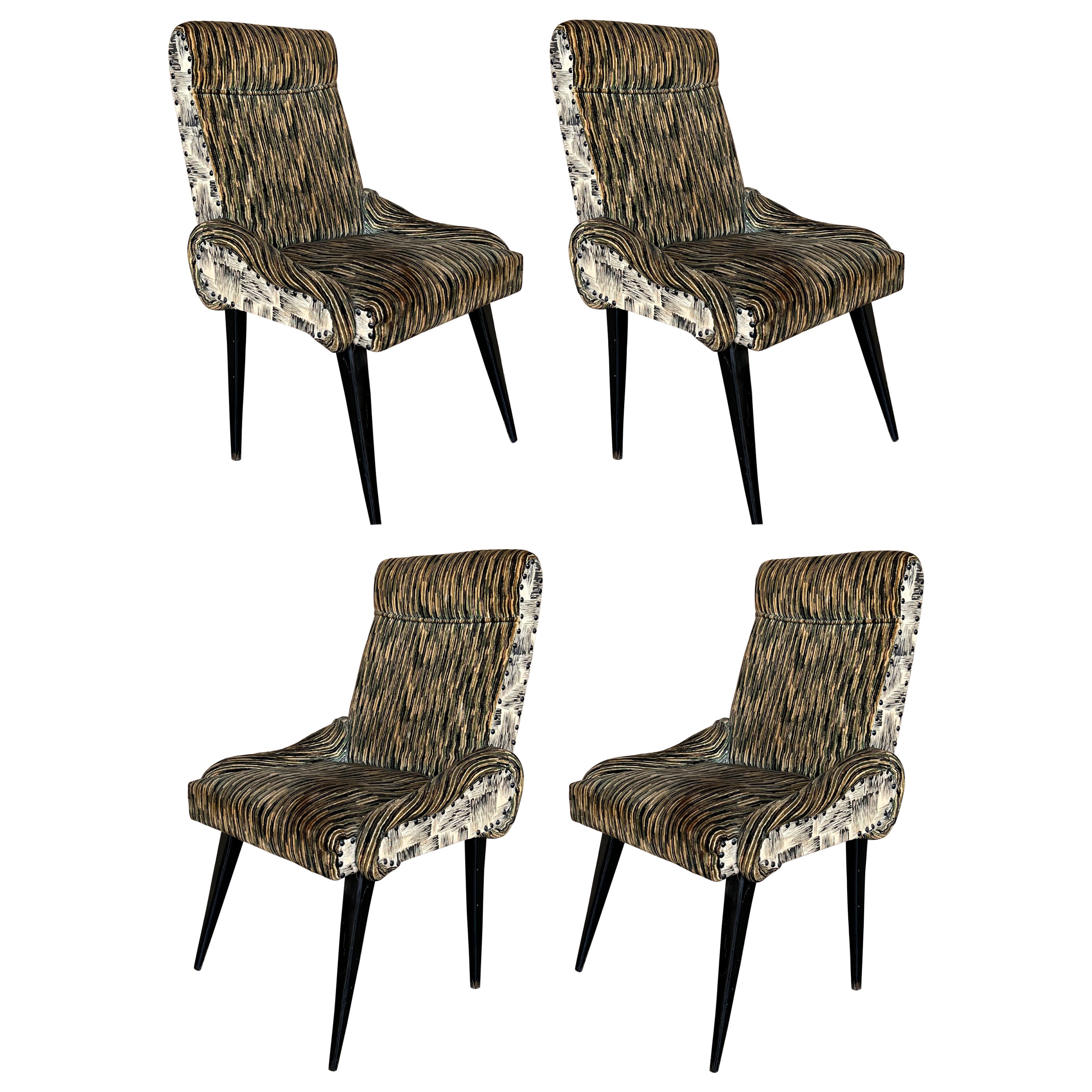 Italian Mid-Century Modern Set of 4 Chair in the Gio Point Style For Sale