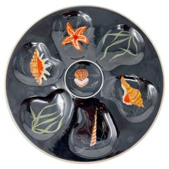 Assiette à huîtres en porcelaine de faïence signée Henriot Quimper, vers 1940