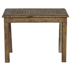Mesa de Bebidas Vintage de Níquel y Plata de la India con Decoración Floral Repoussé