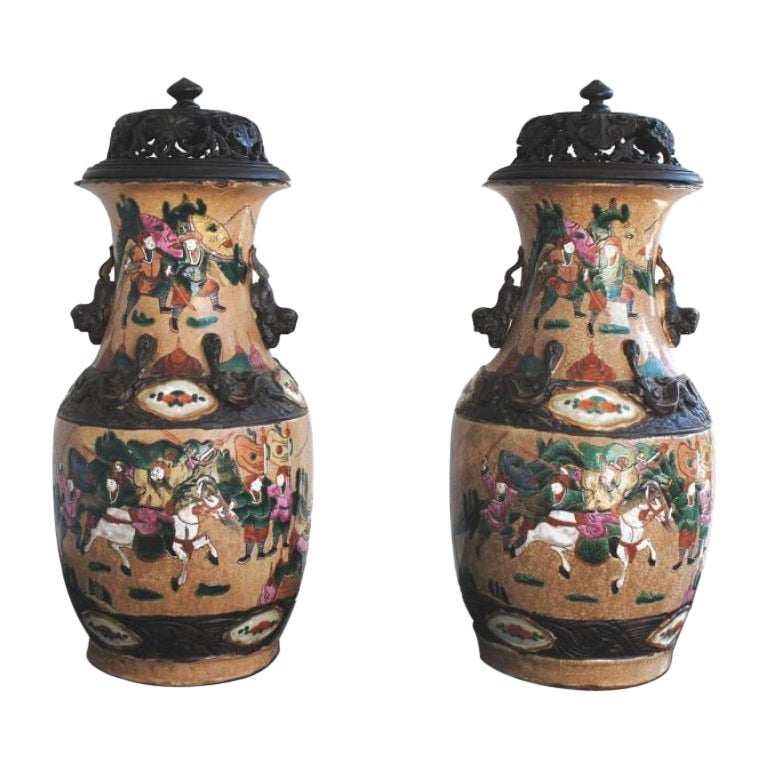 Pair of Nineteenth Century Nanjing Vases For Sale