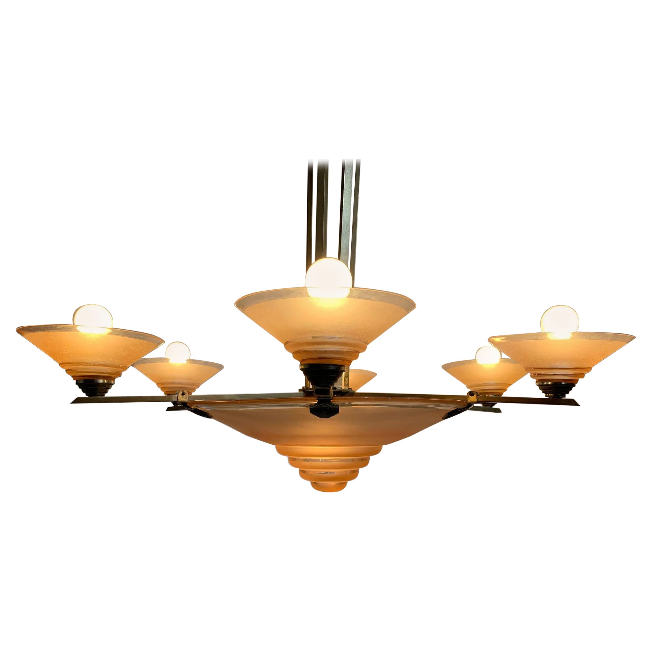 French Pink Art Deco Chandelier by H.Petitot Circa 1935 For Sale