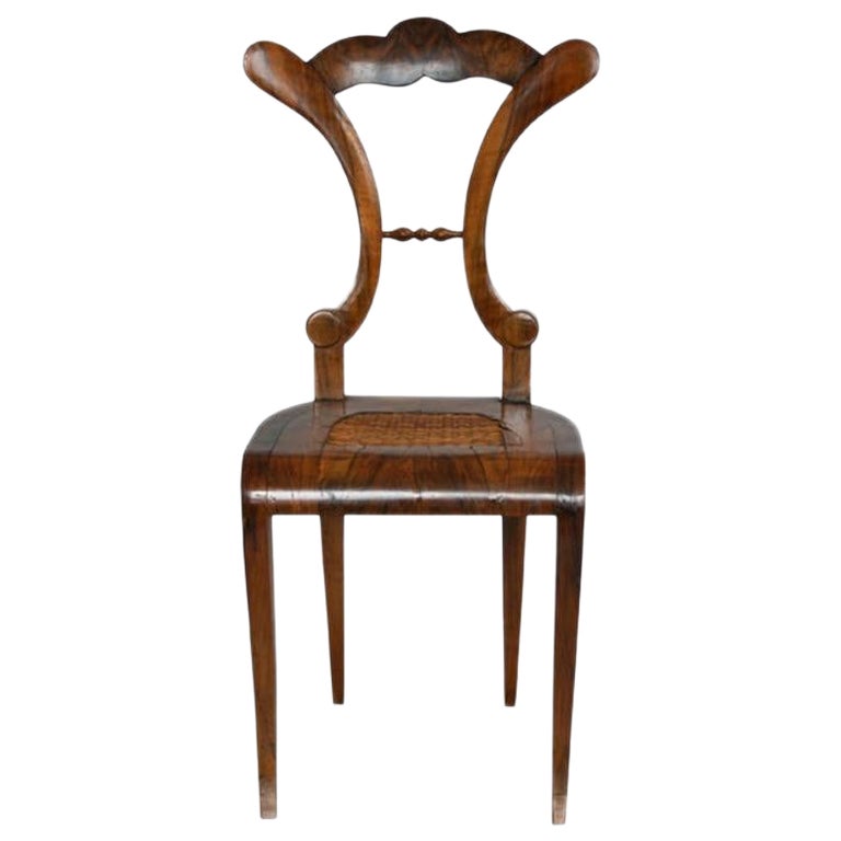 19th Century Fine Biedermeier Walnut Chair, Vienna, c. 1825. For Sale