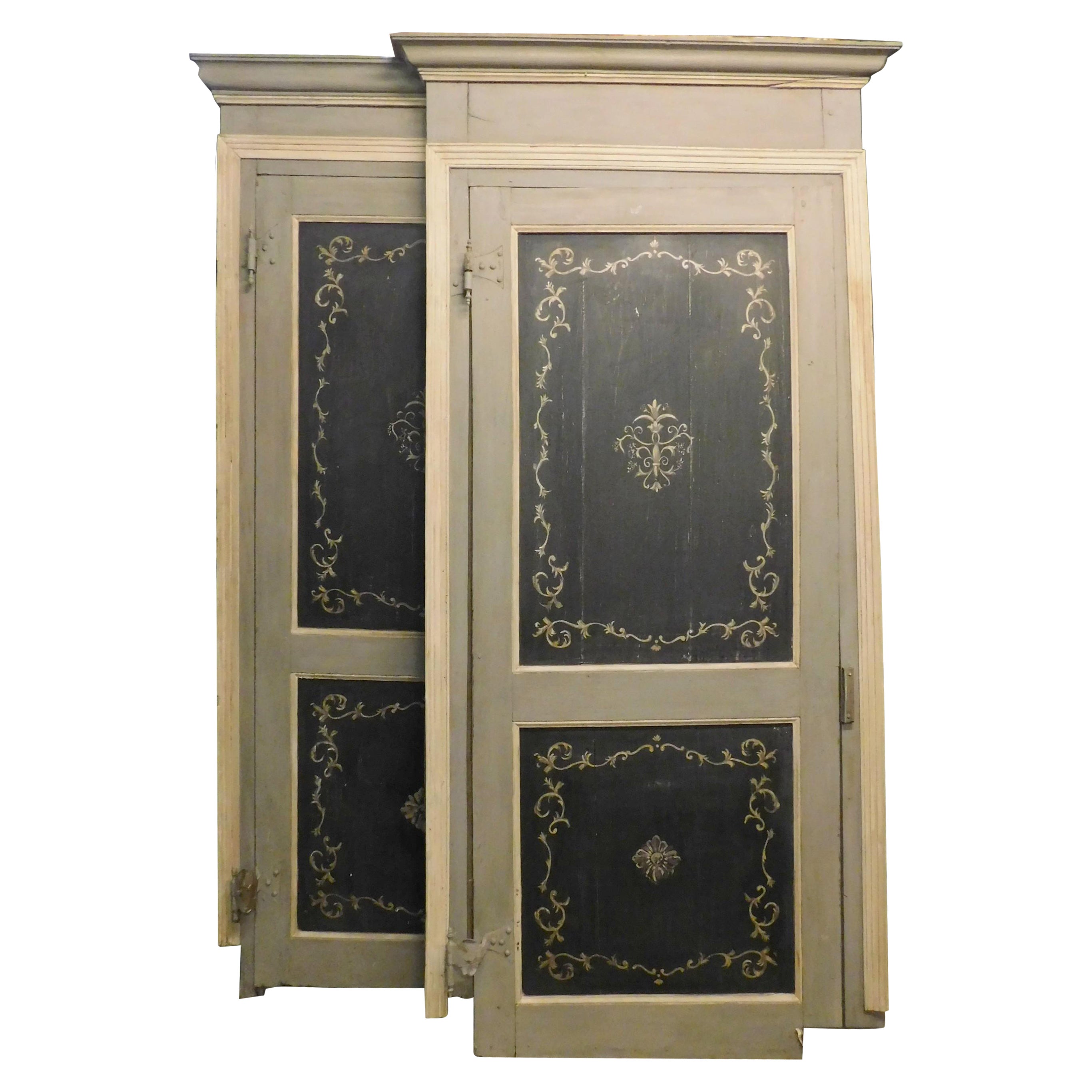 Pair of lacquered doors with frame, gray and black, 18th century Italy