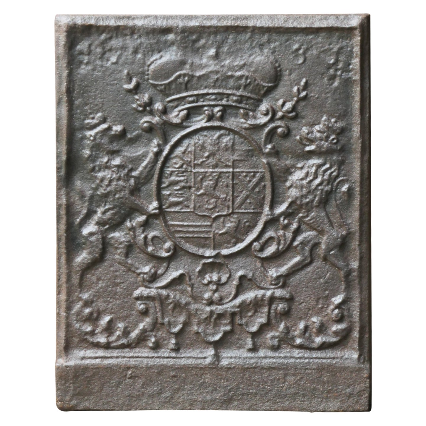 Plaque de cheminée / dosseret de style Louis XIV allemand aux armoiries