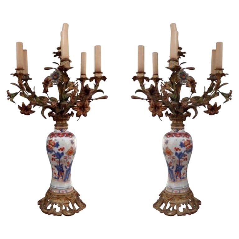 Paire de lampes Imari montées sur bronze du 19ème siècle en vente
