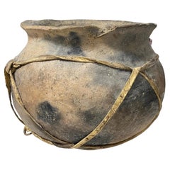 Native American Navajo Indian Hand Built Clay Pottery Bowl Jar Pot, 19th Century