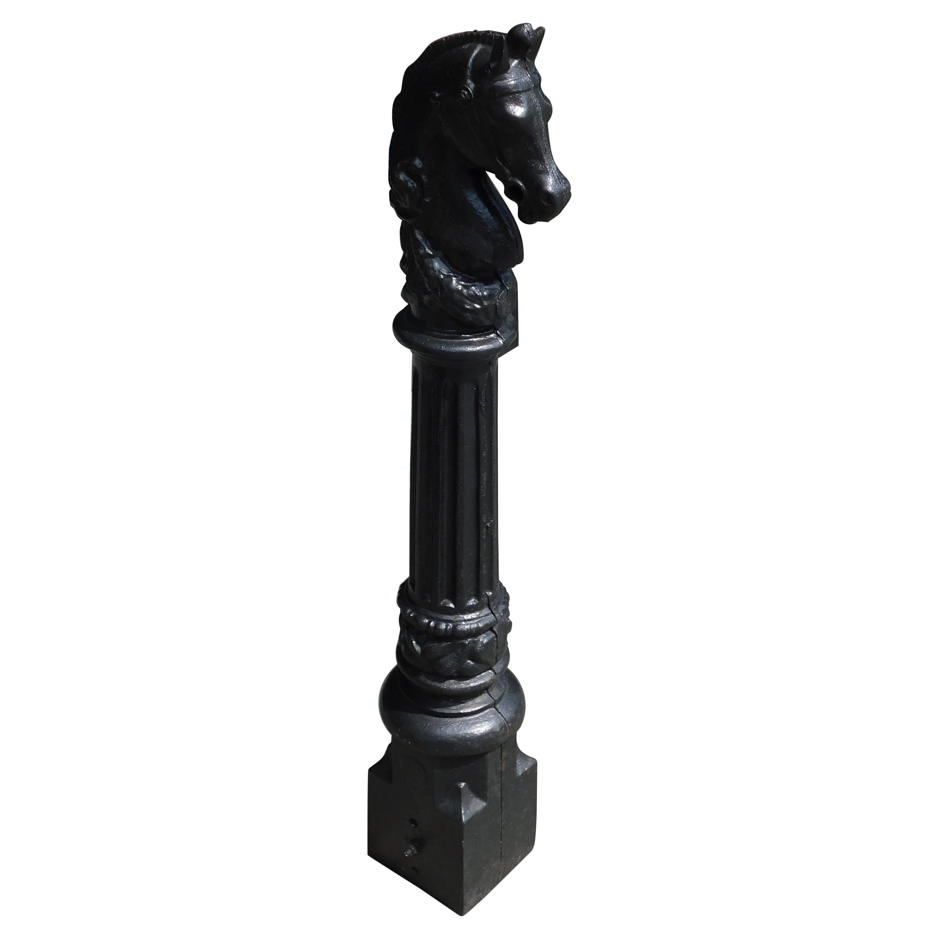 American Cast Iron & Painted Horse Head Fluted Ringed Hitching Post, Circa 1850 For Sale