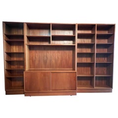 Vintage Danish Mid-Century Modern Teak Wall Unit by Carlo Jensen for Hundevad & Co.