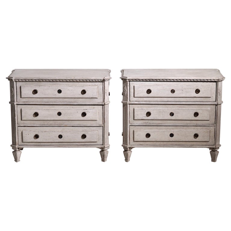 Late Gustavian Pair of Painted Bedside Commodes, ca. 1890, offered by Maison & Co.