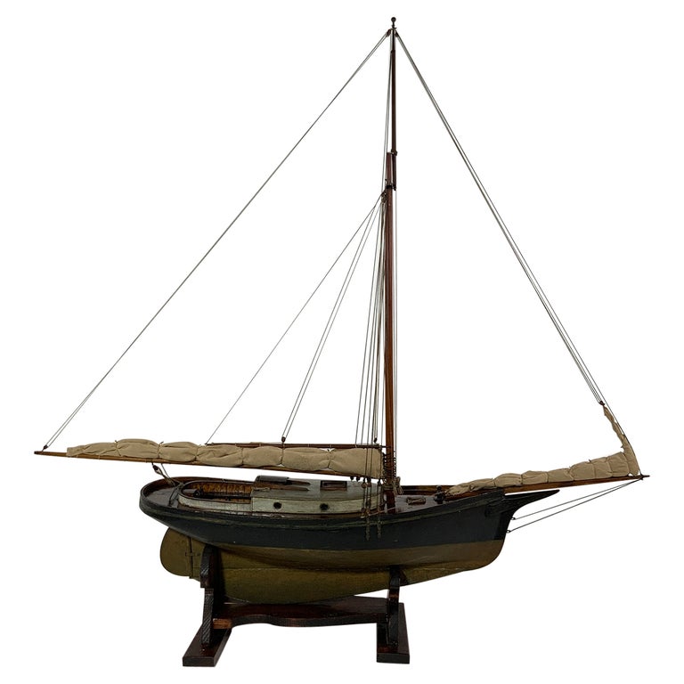 Antique Boat Model of a Sloop For Sale at 1stDibs