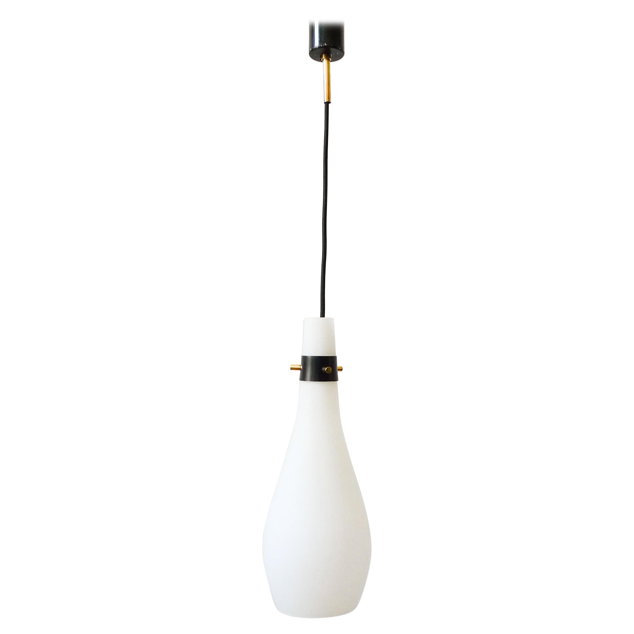 Italian Mid-Century Pendant Light Attributed to Bruno Gatta fo Stilnovo, c.1950s For Sale