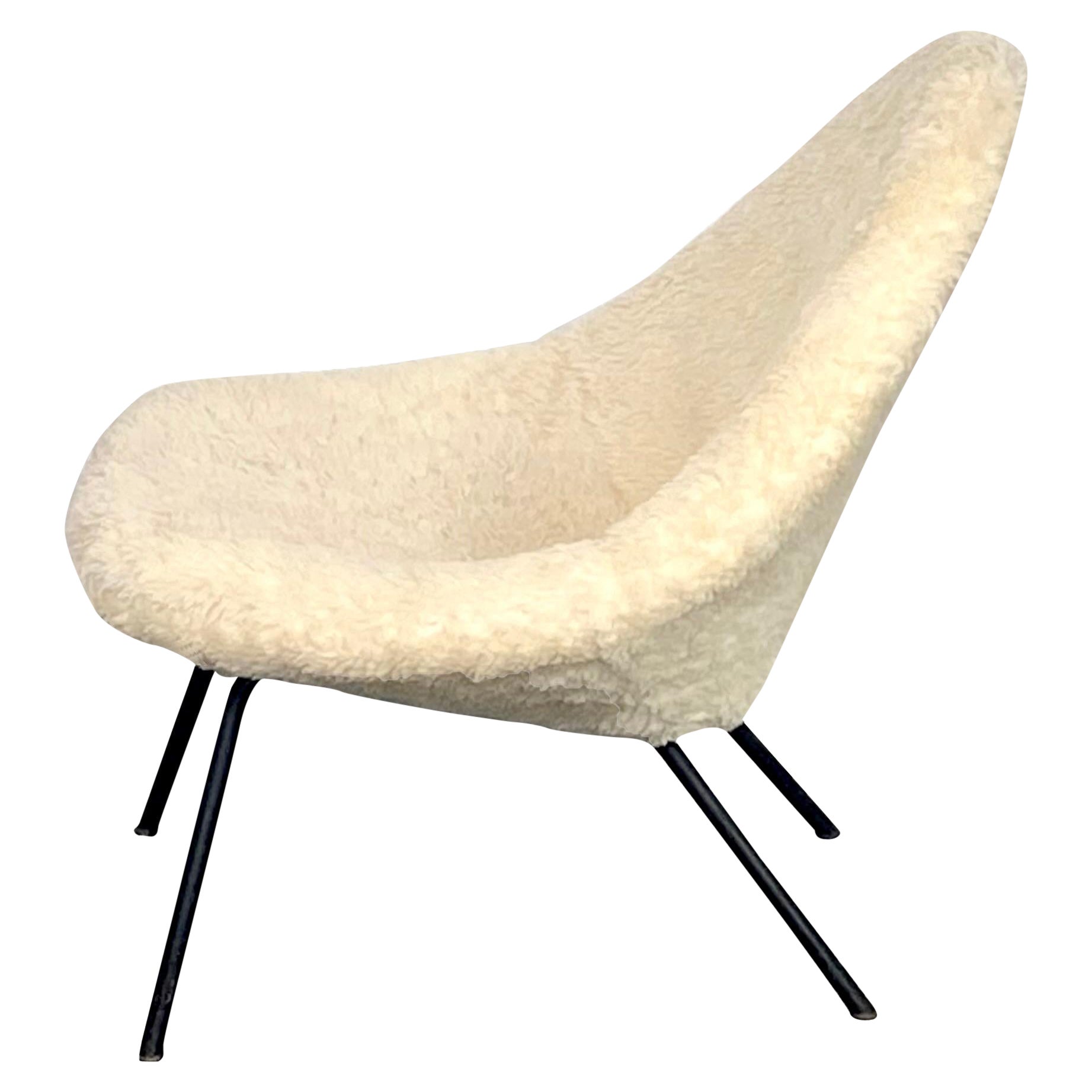 1950ies Italian Organic Lounge Chair in Wool Upholstery For Sale