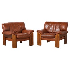 Pair of Mobil Girgi Walnut and Leather Lounge Chairs, Italian 1970's