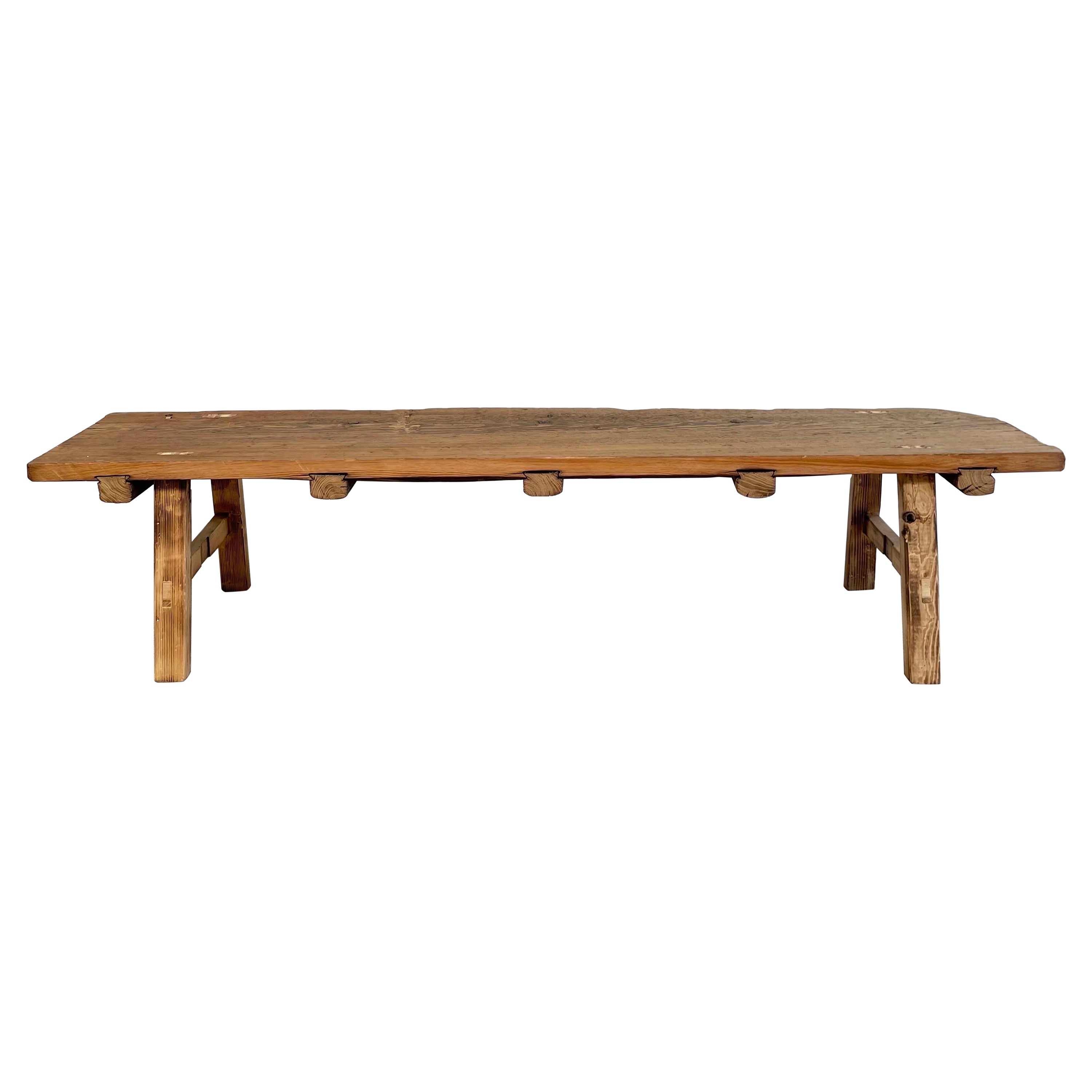 Table basse ou banc à assise large en bois d'orme vintage
