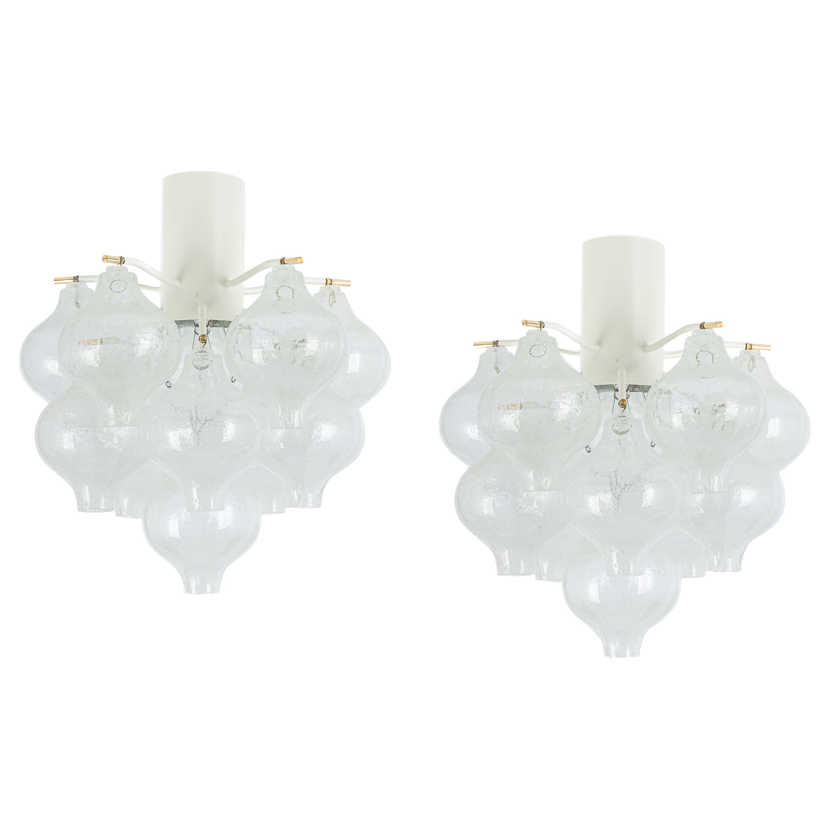 1 of 2 Petite Tulipan Glass Flush Mount di Kalmar, Austria, anni '60
