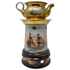 Lampe de nuit en porcelaine française ancienne "Veilleuse" ou théière, vers 1880-1890