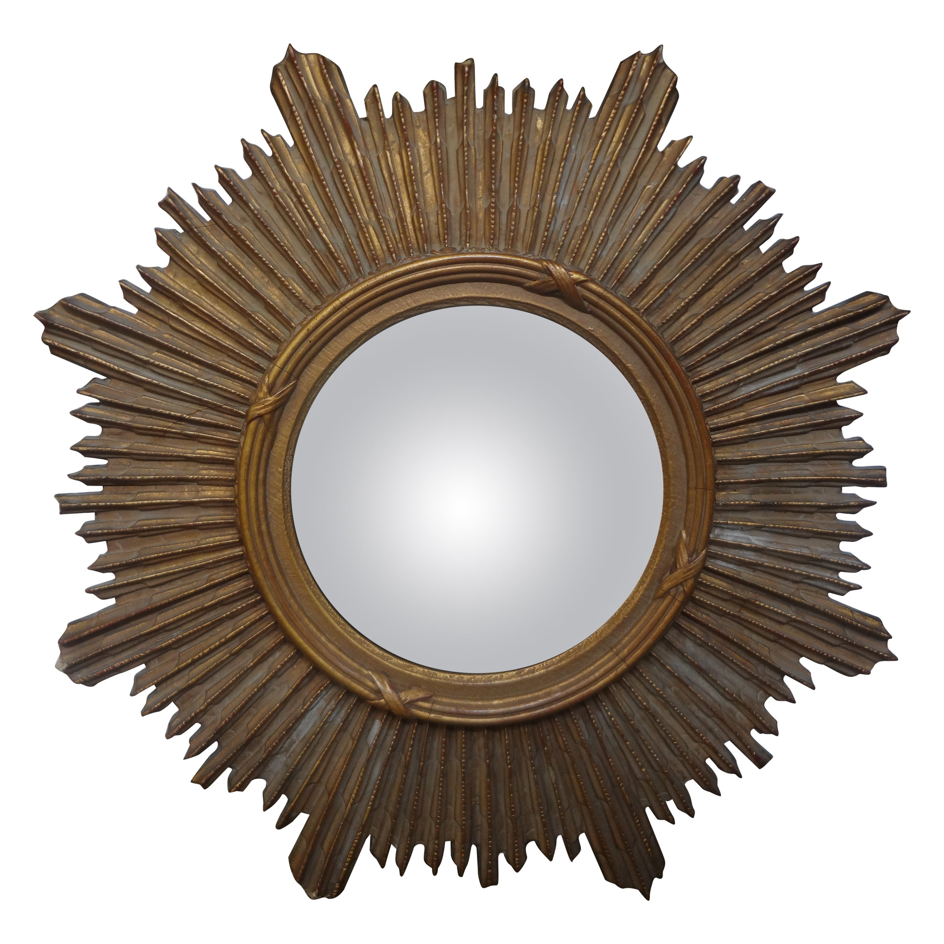 Miroir convexe Sunburst en bois doré français en vente