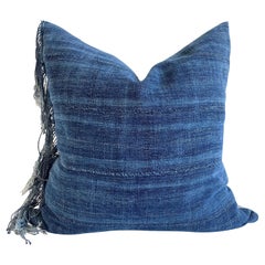 Coussin vintage en lin et tissu bleu indigo délavé