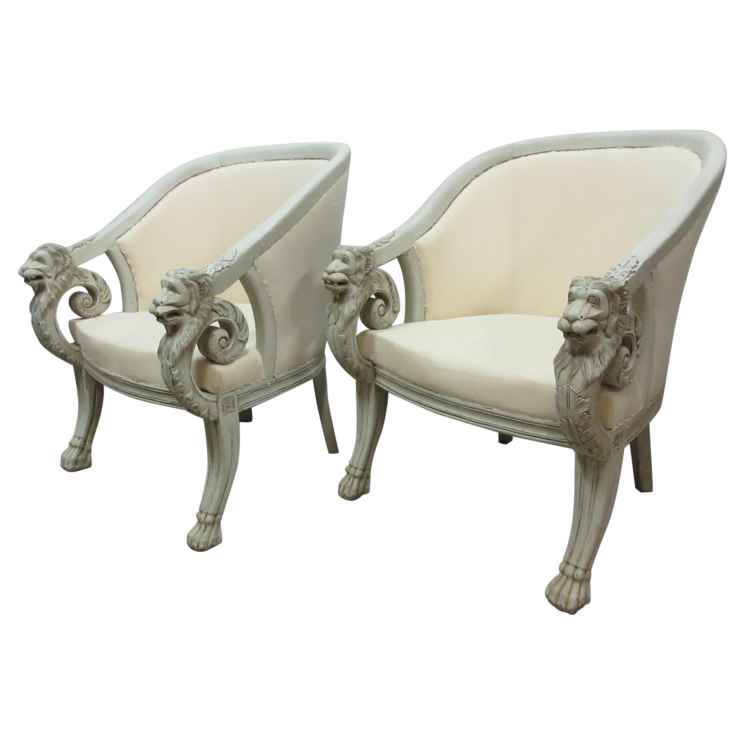 2 chaises Bergere en forme de tête de lion en vente