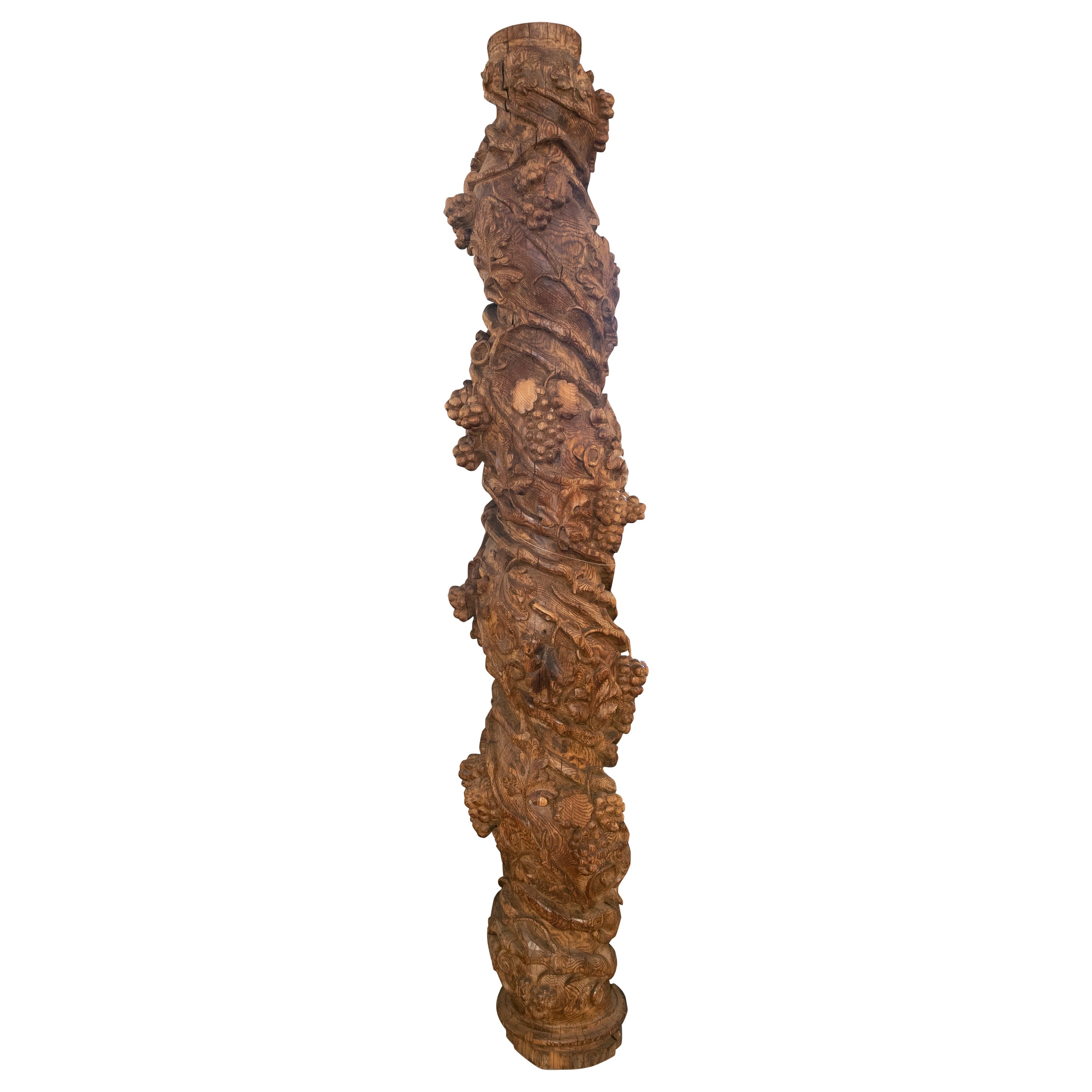  17th Century's Italian Hand Carved Wooden Column in the Solomonic Style For Sale