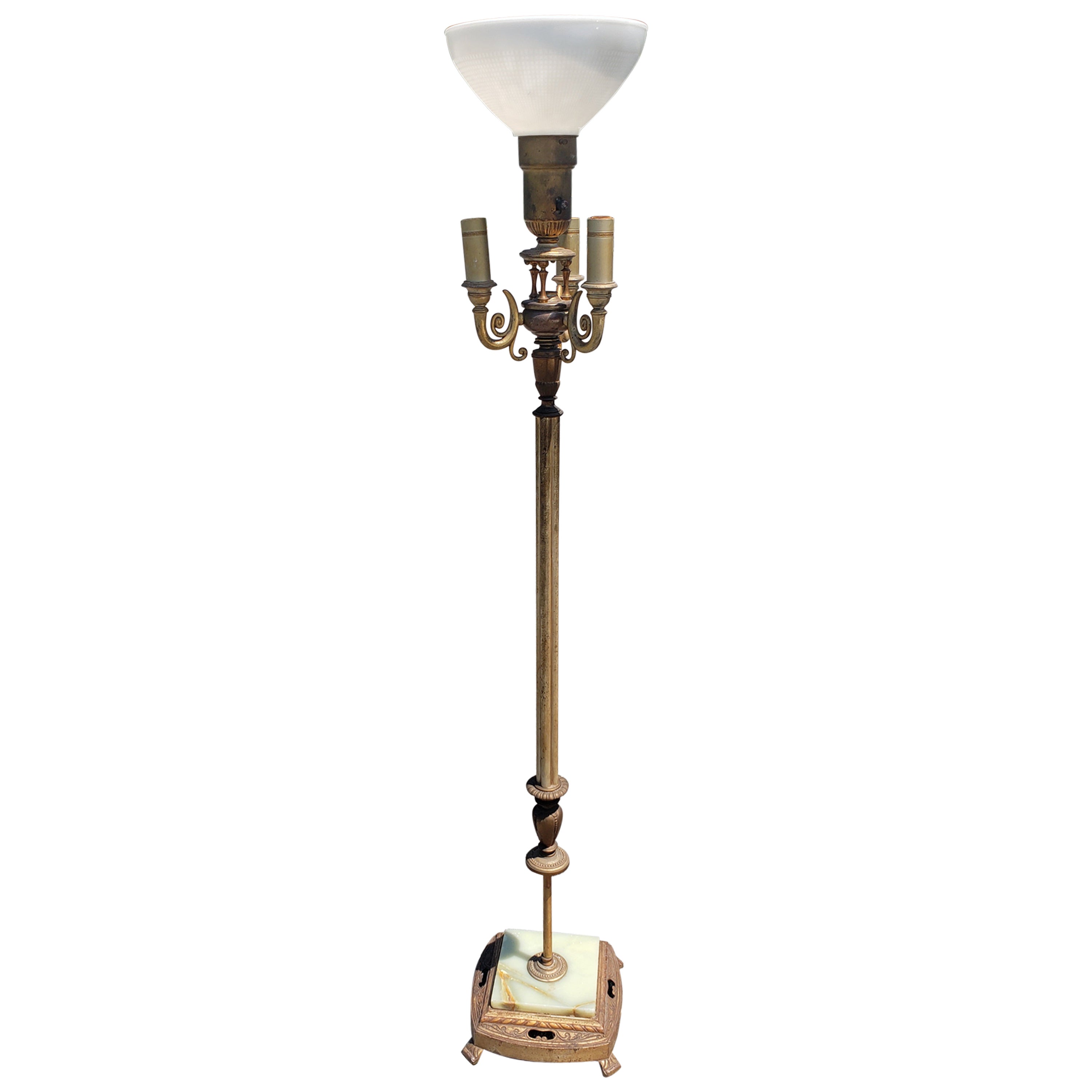Spätviktorianische Stehlampe aus patiniertem Metall und Onyx mit 4 Lichtern, Fackeln im Angebot
