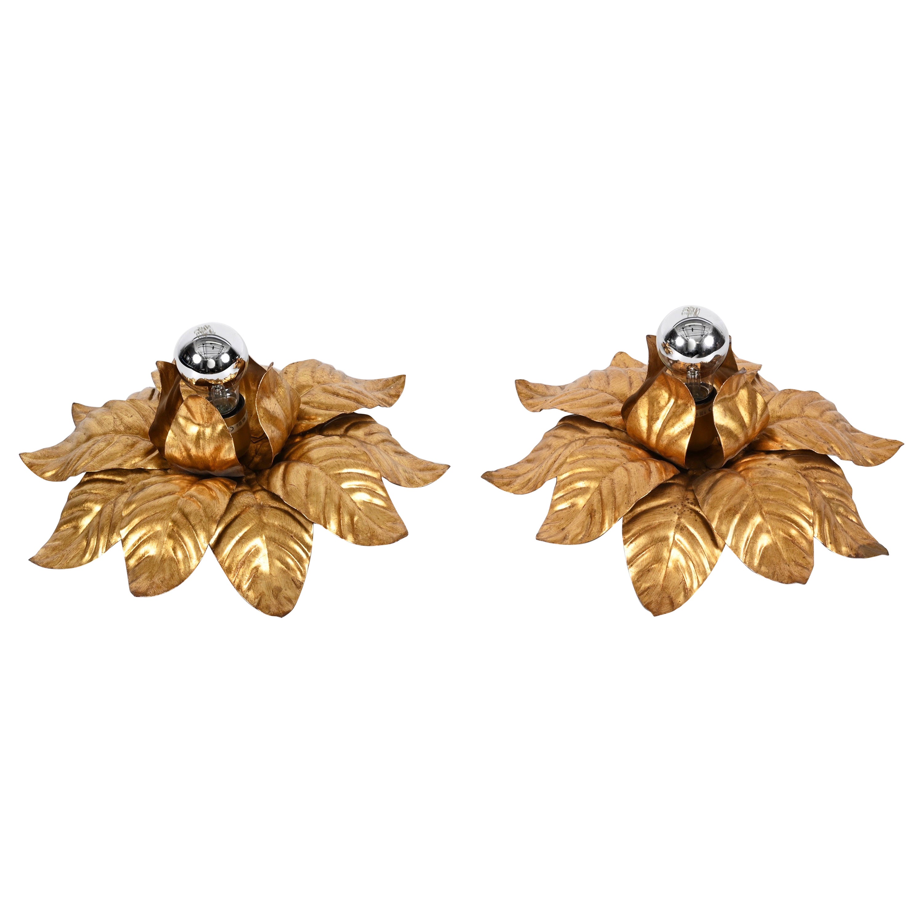 Pair of Banci Firenze MidCentury Gilded Iron Flower Shaped Italian Sconces 1970s For Sale