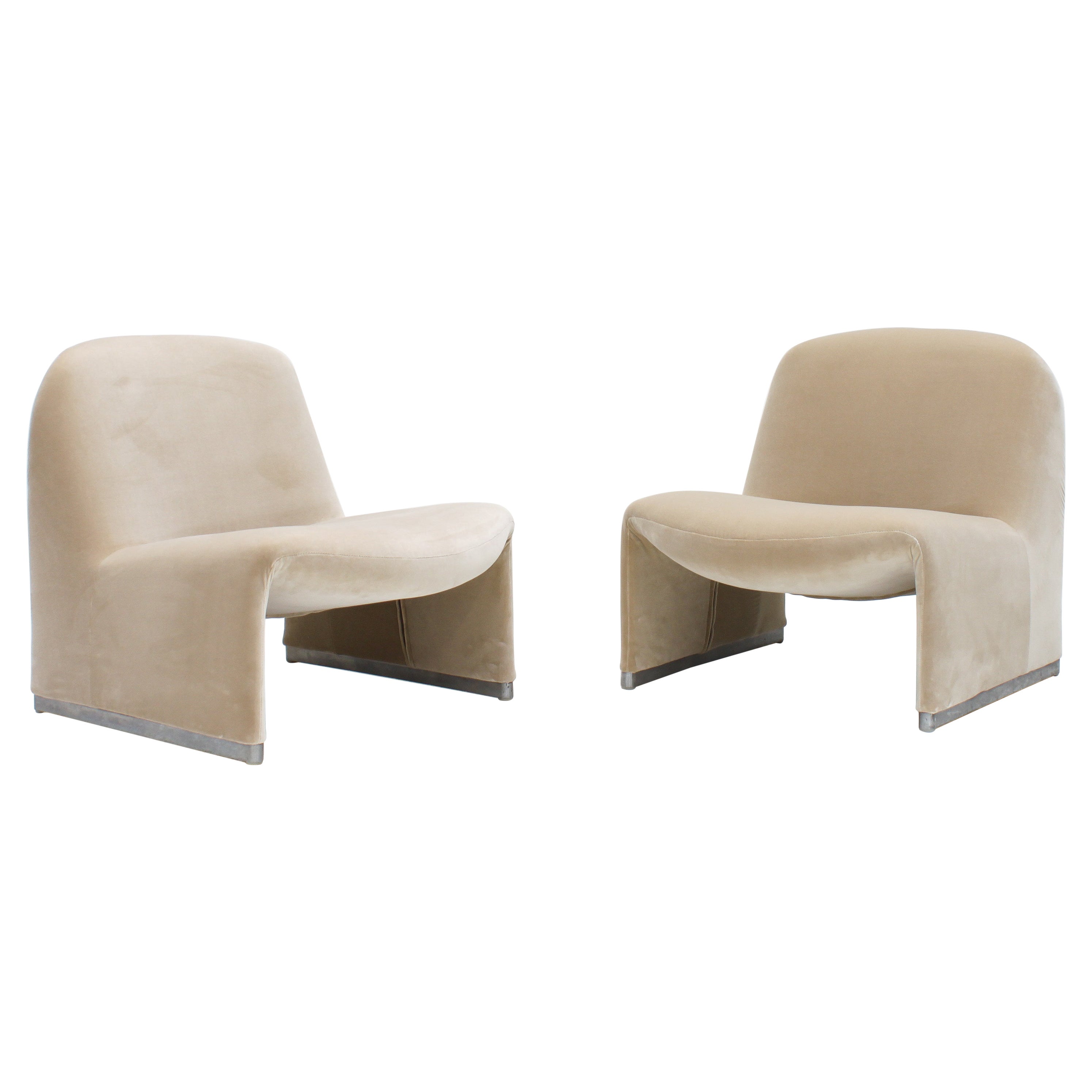 Giancarlo Piretti “Alky” Chairs in New Velvet, Artifort, 1970s - *Customizable*